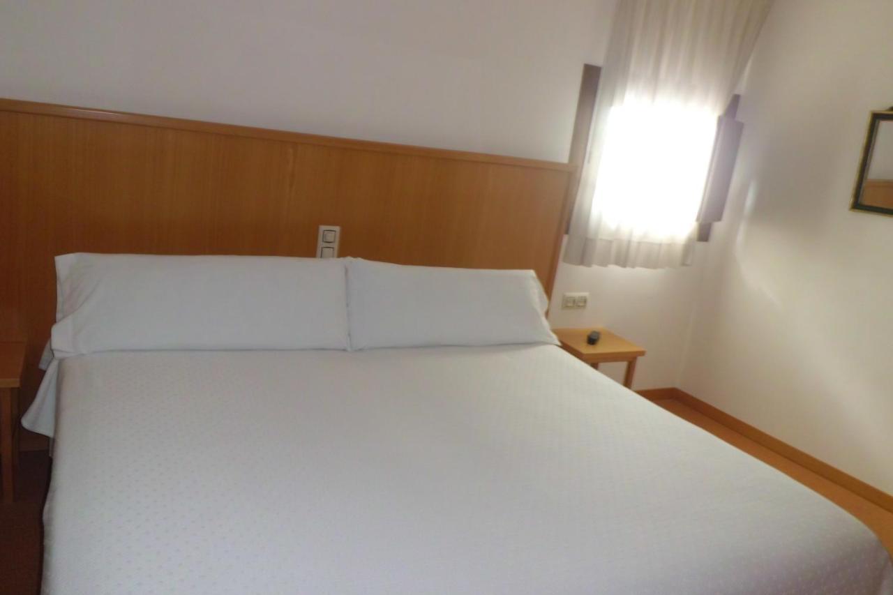 Hostal Palouet De Segarra Εξωτερικό φωτογραφία