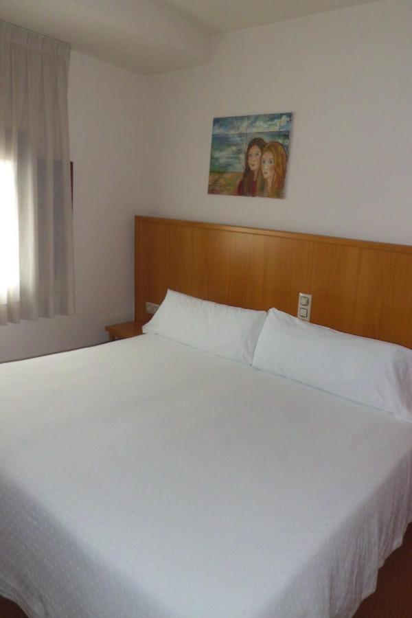 Hostal Palouet De Segarra Εξωτερικό φωτογραφία
