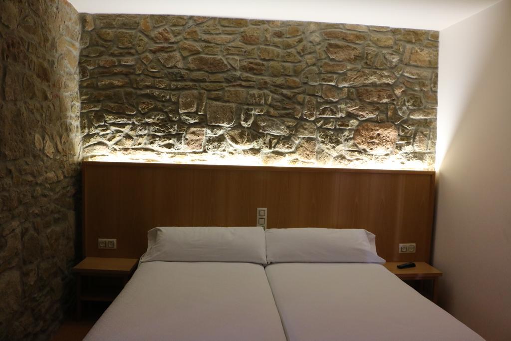 Hostal Palouet De Segarra Εξωτερικό φωτογραφία