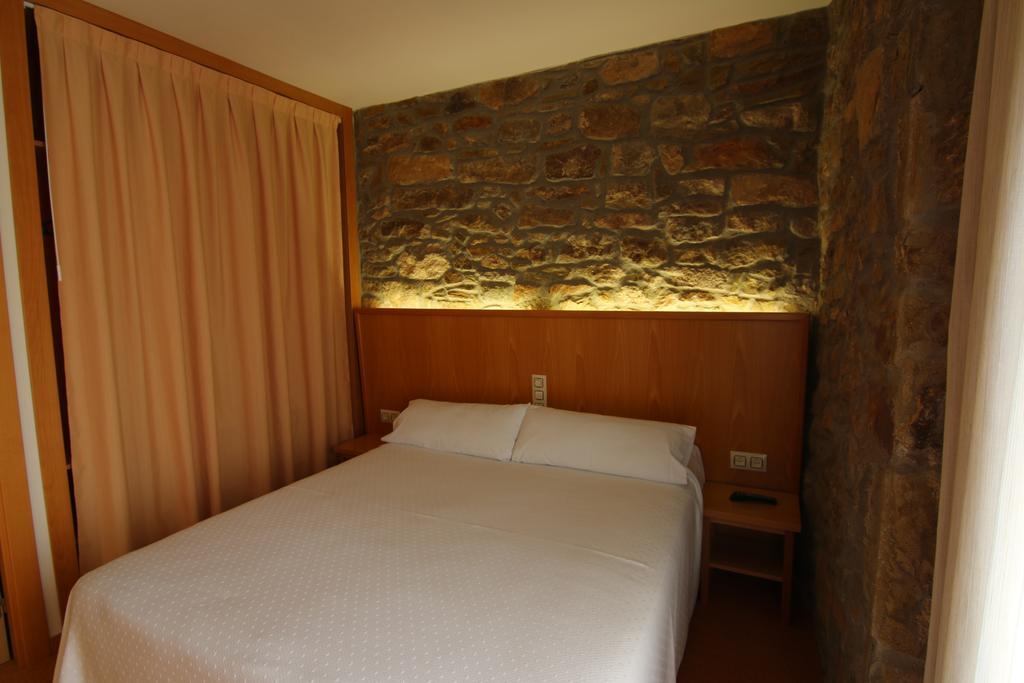 Hostal Palouet De Segarra Εξωτερικό φωτογραφία